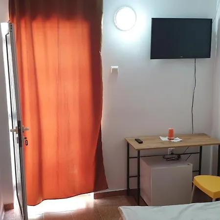 Guest house Casa Tomis Costinesti